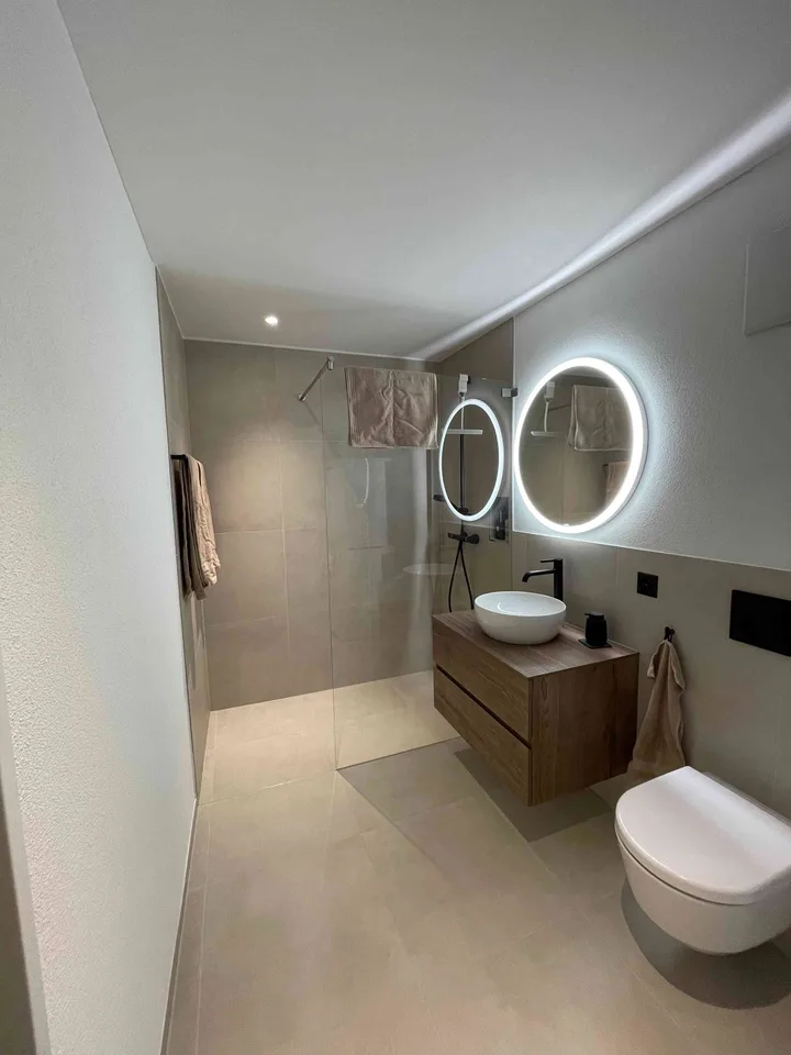Moderne 2.5-Zimmer-Wohnung mit traumhafter Aussicht in Oberurnen