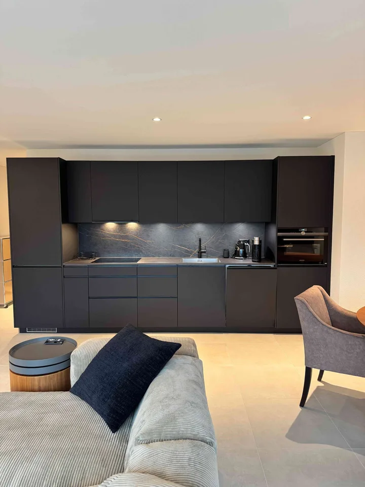 Moderne 2.5-Zimmer-Wohnung mit traumhafter Aussicht in Oberurnen