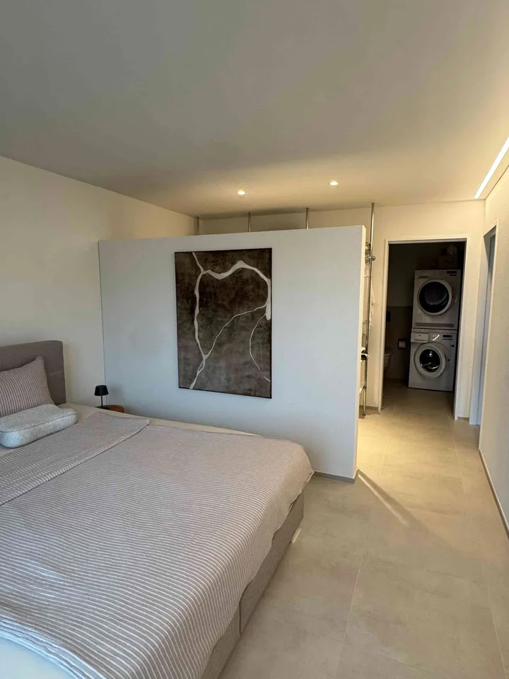 Moderne 2.5-Zimmer-Wohnung mit traumhafter Aussicht in Oberurnen