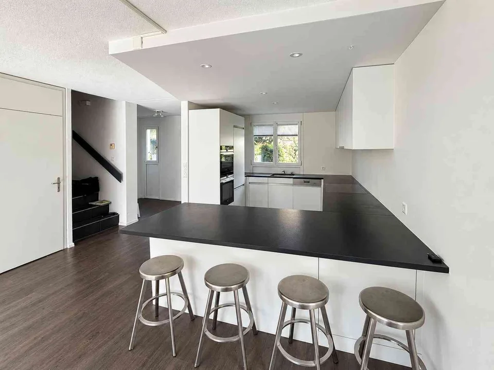 Neuwertig saniertes Reiheneinfamilienhaus mit sonnigem Garten – Foto 3 von 11