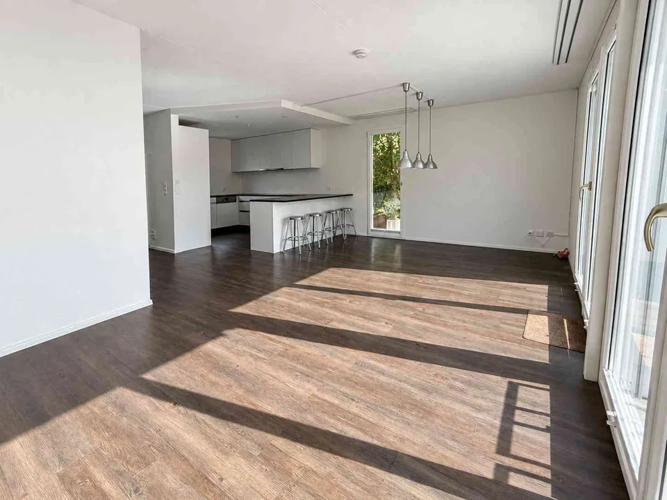 Neuwertig saniertes Reiheneinfamilienhaus mit sonnigem Garten – Foto 4 von 11