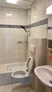 Geräumige und sehr helle 4.5-Zimmer-Wohnung mit 2 Balkonen