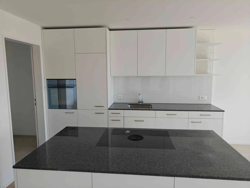 2½-Zimmer-Neubauwohnung – Panoramablick & viel Stauraum