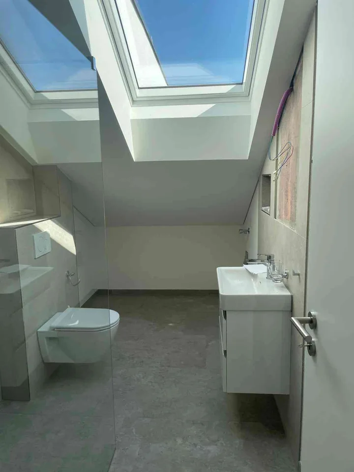 Grosszügige 3.5-Zimmer-Wohnung mit ca. 100 m², zwei Bädern & Terrasse