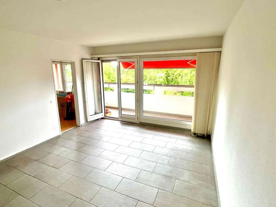 4 Zimmer Wohnung mit schöner Aussicht auf Wald und Berge