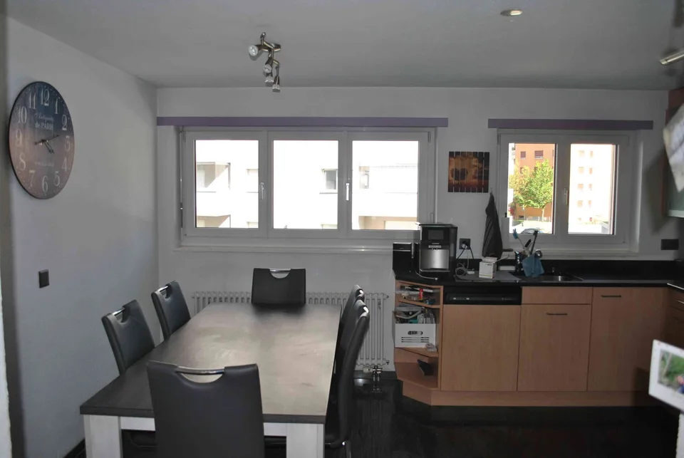 Familienfreundliche 5.5 Zimmerwohnung 130m2, im Zentrum von Naters – photo 3 sur 13