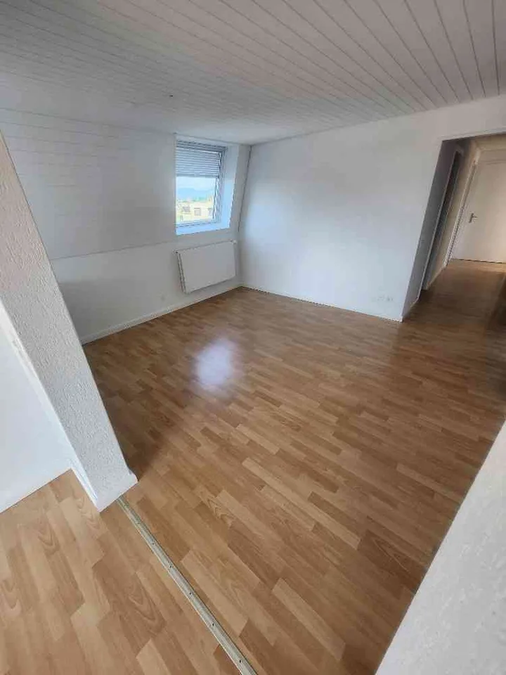 Gemütliche 4.5 Zimmerwohnung an bester Lage