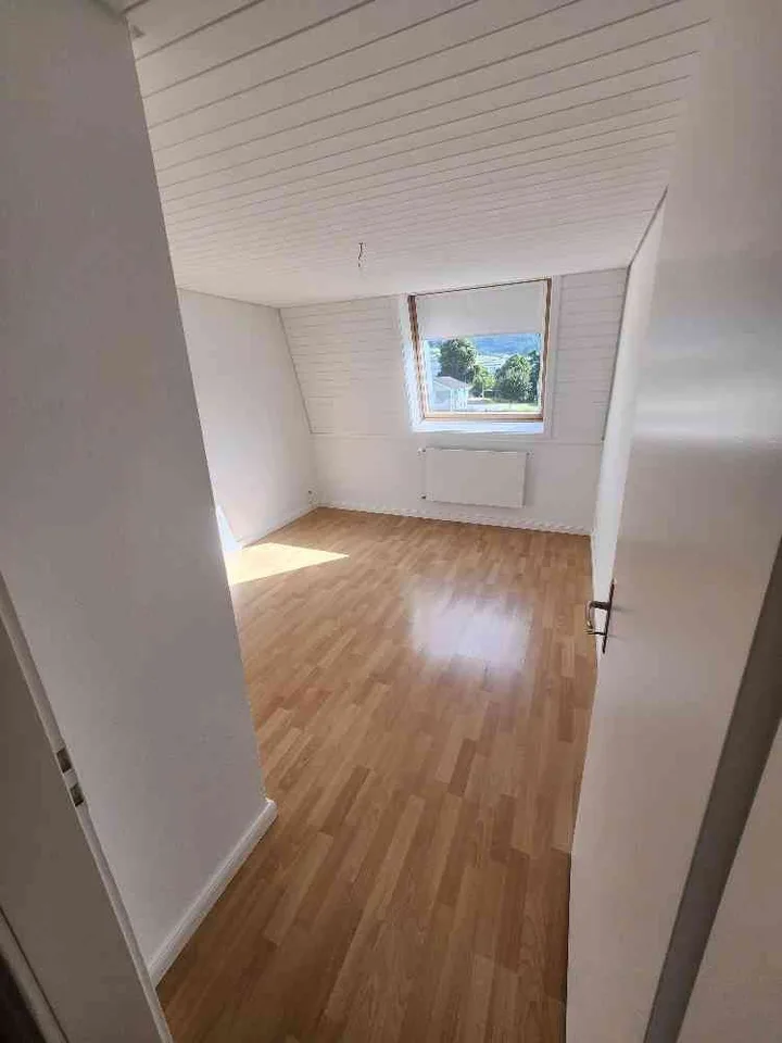 Gemütliche 4.5 Zimmerwohnung an bester Lage