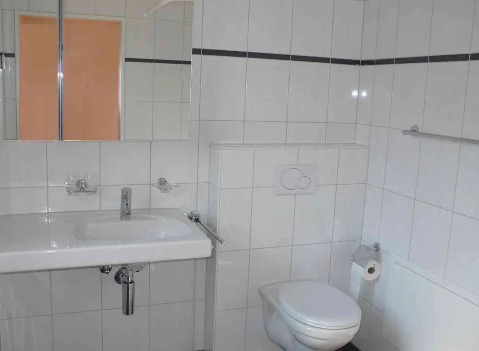 Attraktive helle, Familien freundliche Wohnung im Grünen.