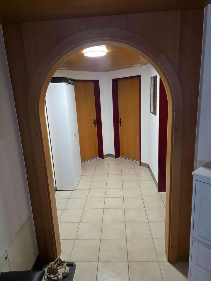 Sehr grosse 4 1/2 Parterrewohnung