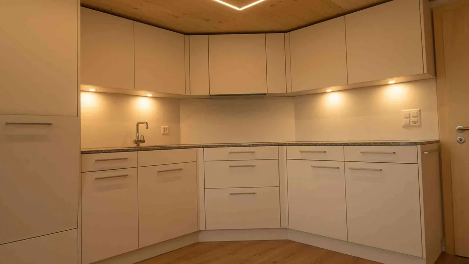 Moderne 4-Zimmer-Wohnung in historischem Schwyzer Bauernhaus