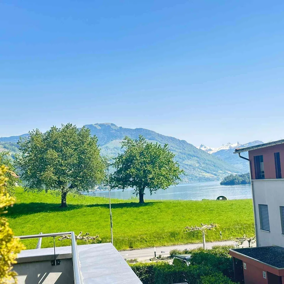 Haus in Steueroase mit See- und Bergblick – foto 5 di 13