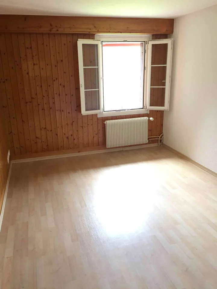 5 1/2-Zimmer-Hausteil, Dorfstrasse 6, 8465 WILDENSBUCH