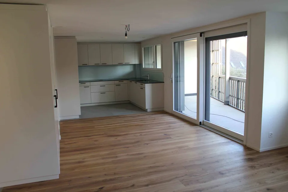 Helle 4,5 Zimmer Wohnung in zentraler Lage