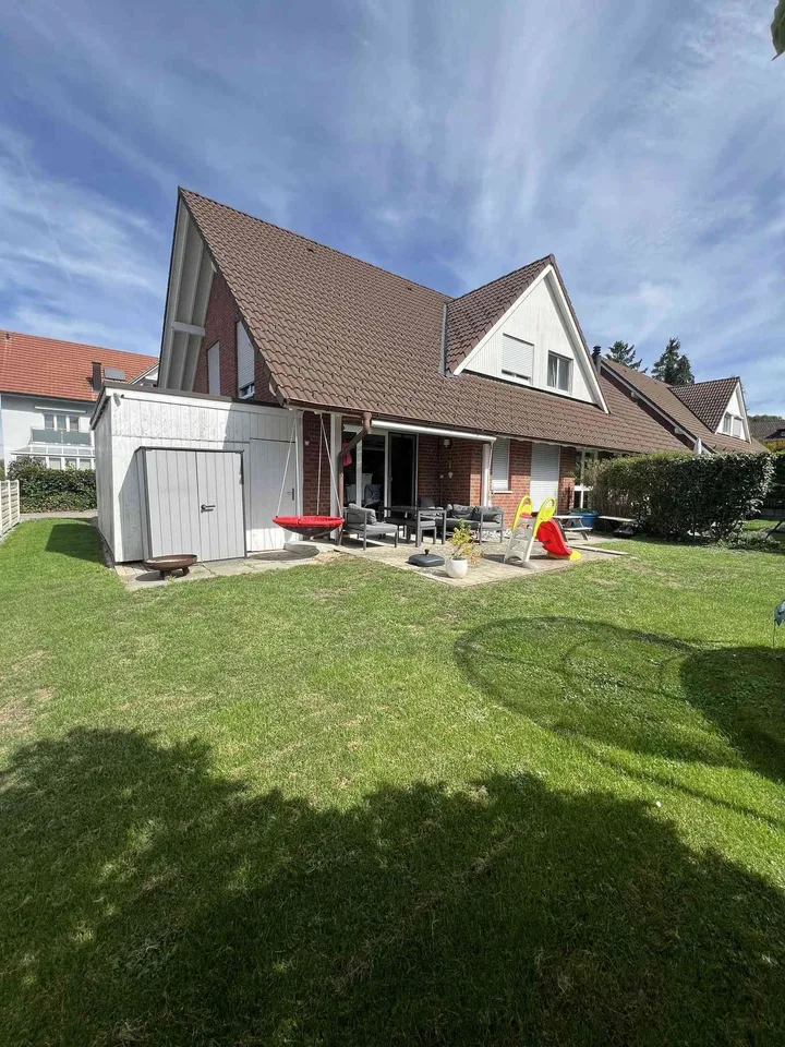 Gepflegtes Doppeleinfamilienhaus mit viel Platz und Weitsicht – foto 2 di 9