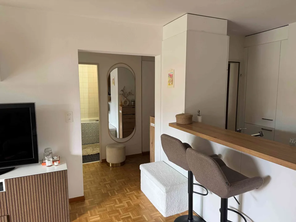 Bel appartement meublé de 2.5 pièces à 30 secondes du lac