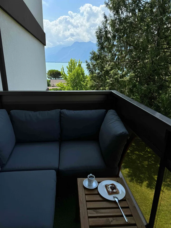 Bel appartement meublé de 2.5 pièces à 30 secondes du lac