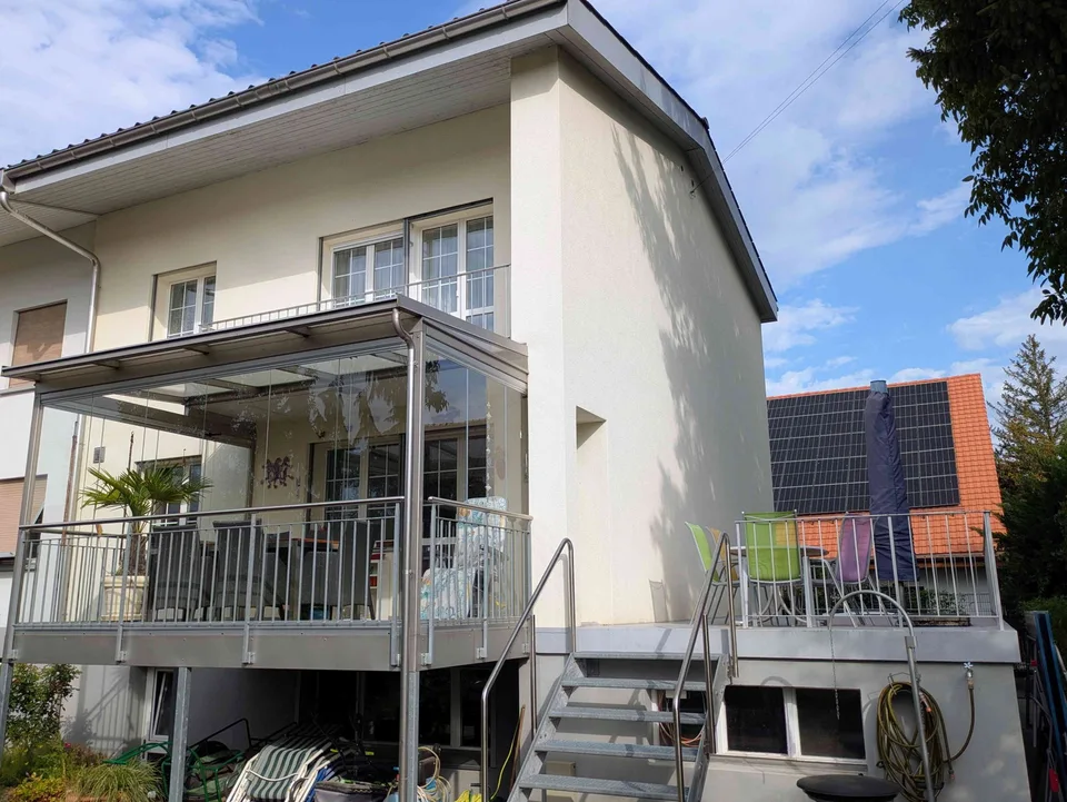 Attraktives 5-Zimmer-Doppeleinfamilienhaus im Grünen