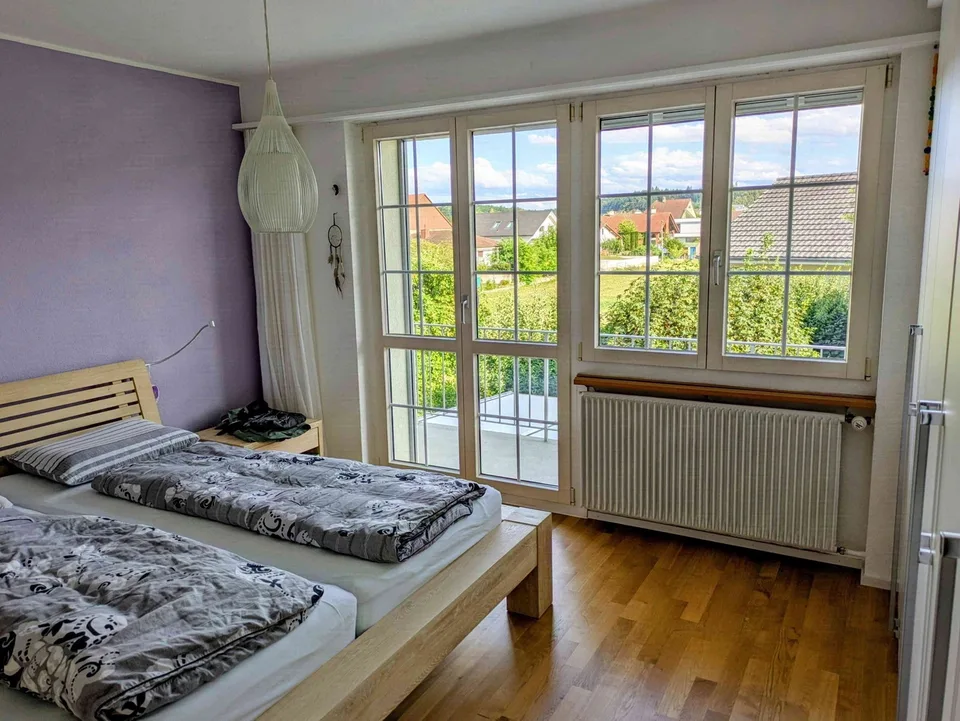 Attraktives 5-Zimmer-Doppeleinfamilienhaus im Grünen