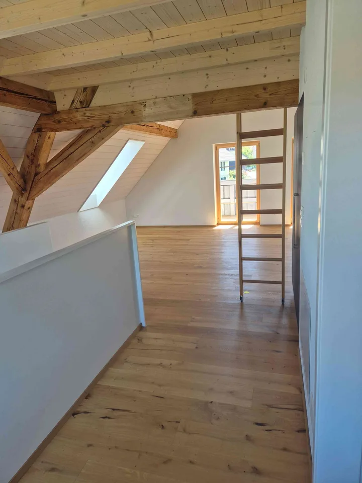 Wunderschöne, ruhige und helle 2.5 Zimmer whg zu vermieten