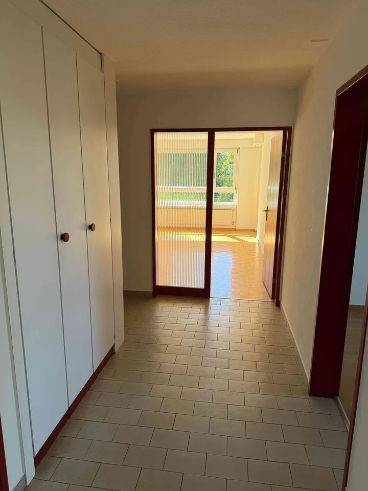 4 Zimmer Wohnung ab sofort