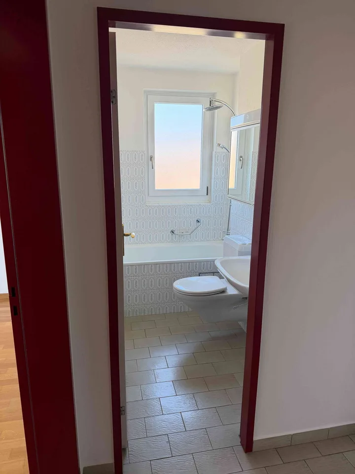 4 Zimmer Wohnung ab sofort