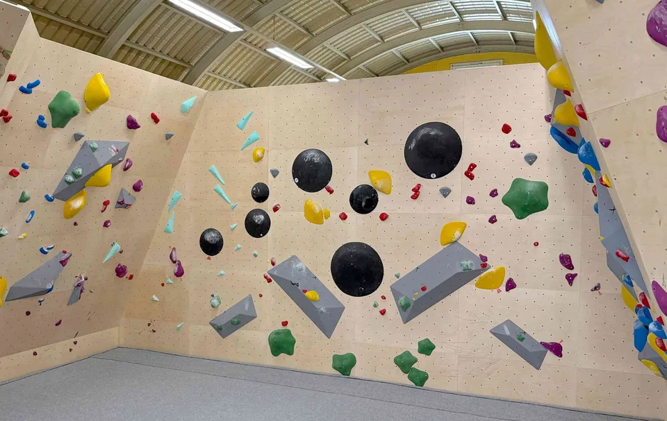 BOULDER GYM RESTAURANT ZU VERMIETEN – Foto 10 von 13