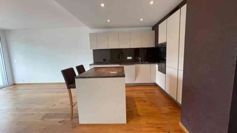 Appartement moderne de 3.5 pièces à Martigny – Disponible.