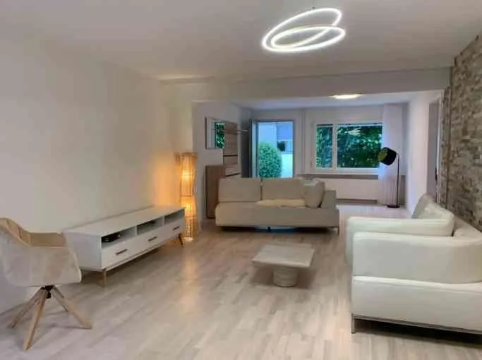 Charmante 2.5-Zimmer-Wohnung in Zug