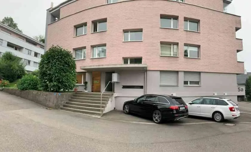 Charmante 2.5-Zimmer-Wohnung in Zug