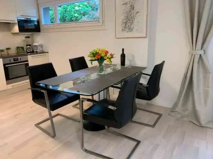 Charmante 2.5-Zimmer-Wohnung in Zug