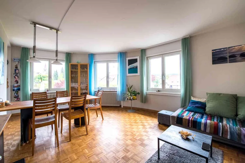 Helle 4.5 Zimmer Wohnung in Murten