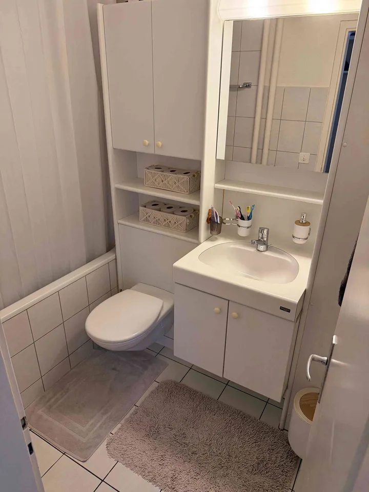 Schöne 3.5-Zimmer-Wohnung mit Balkon und 2 Parkplätzen