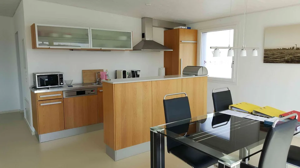 Grosszügige 2,5 Zimmer Attikawohnung 84 m2