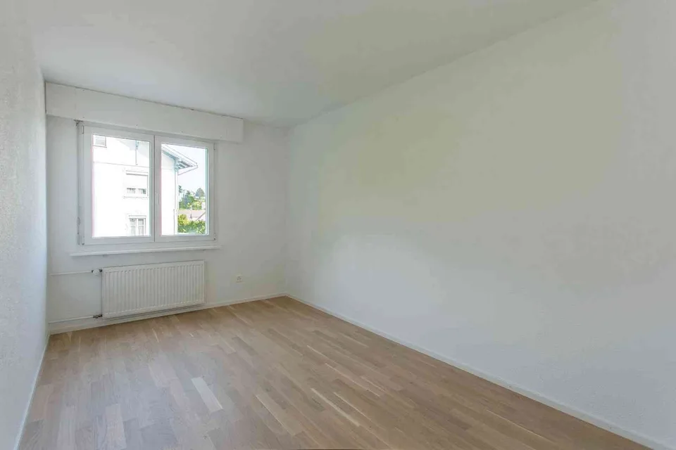 ATTRAKTIVE KERNSANIERTE 2.5-ZIMMER-WOHNUNG IN RHEINECK – VERMIETET – photo 5 sur 6