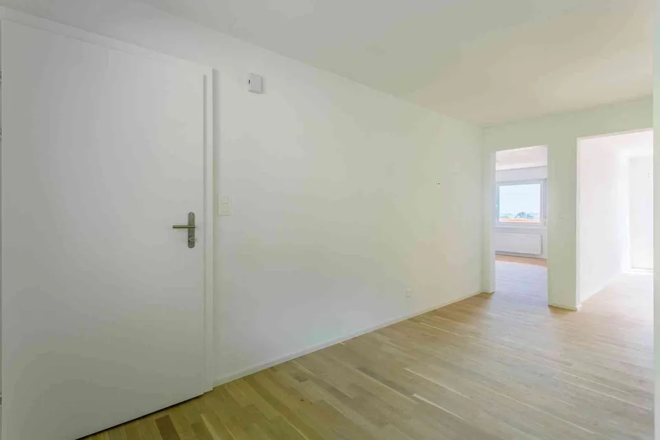 ATTRAKTIVE KERNSANIERTE 3.5-ZIMMER-WOHNUNG IN RHEINECK – photo 4 sur 6