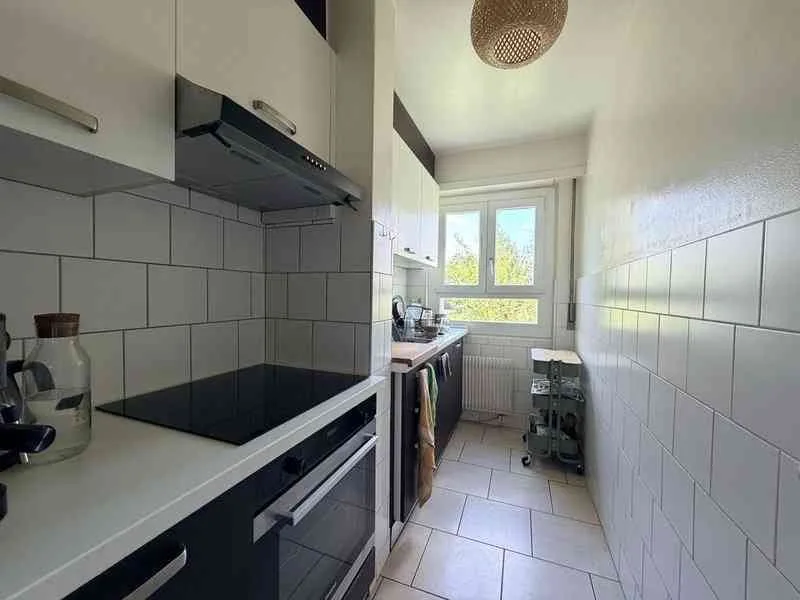 2,5-Zimmer-Wohnung in Ecublens VD zu vermieten