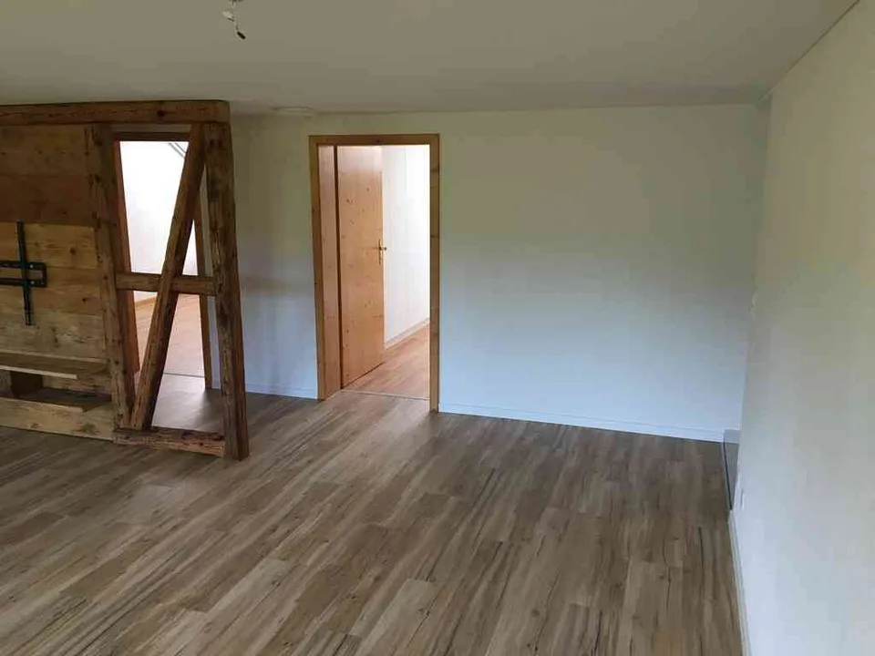 5 ½ Zimmerwohnung 125m2, 2.OG – ausserhalb Flawil