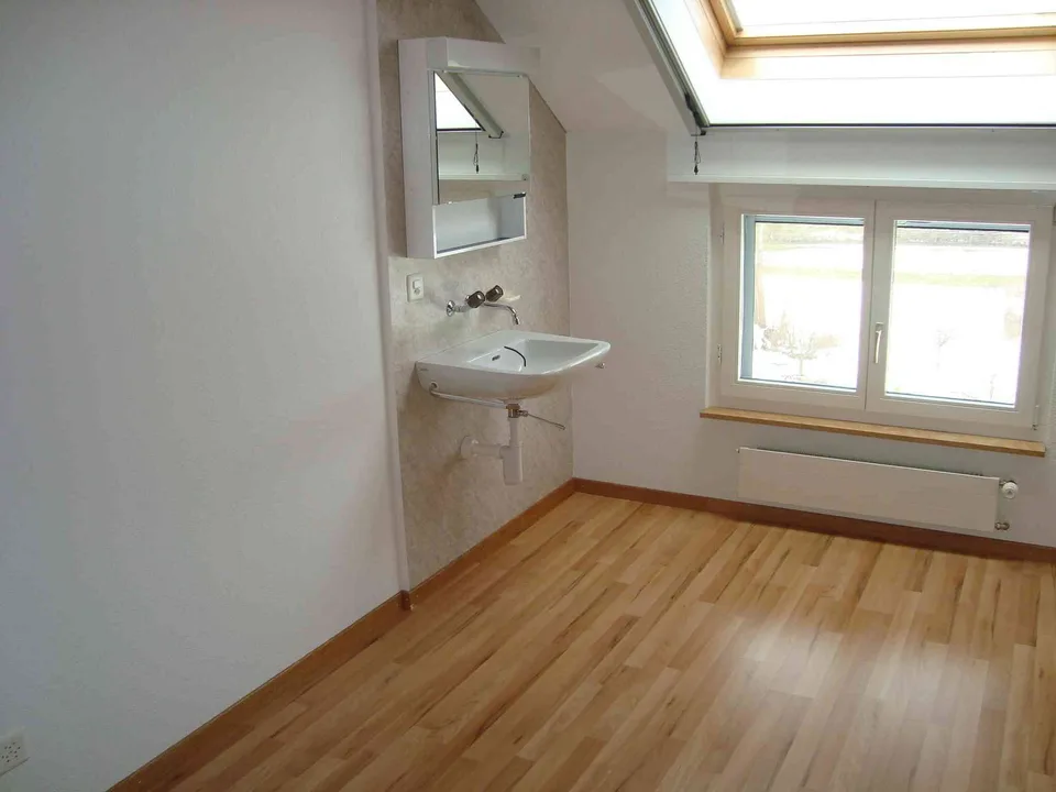 5 ½ Zimmerwohnung 125m2, 2.OG – ausserhalb Flawil