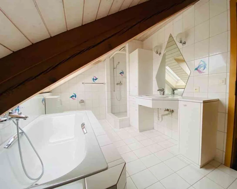 Nachmieter gesucht: Helle 4.5-Zimmer-Duplexwohnung mit Südbalkon