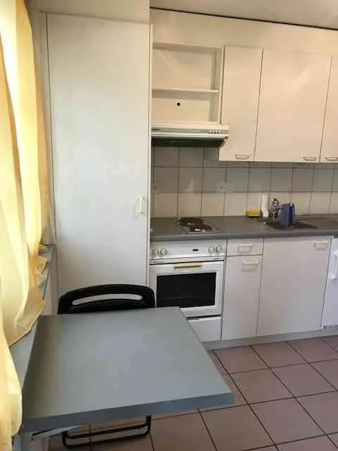 Studio zu vermieten - Top Lage in Meyriez