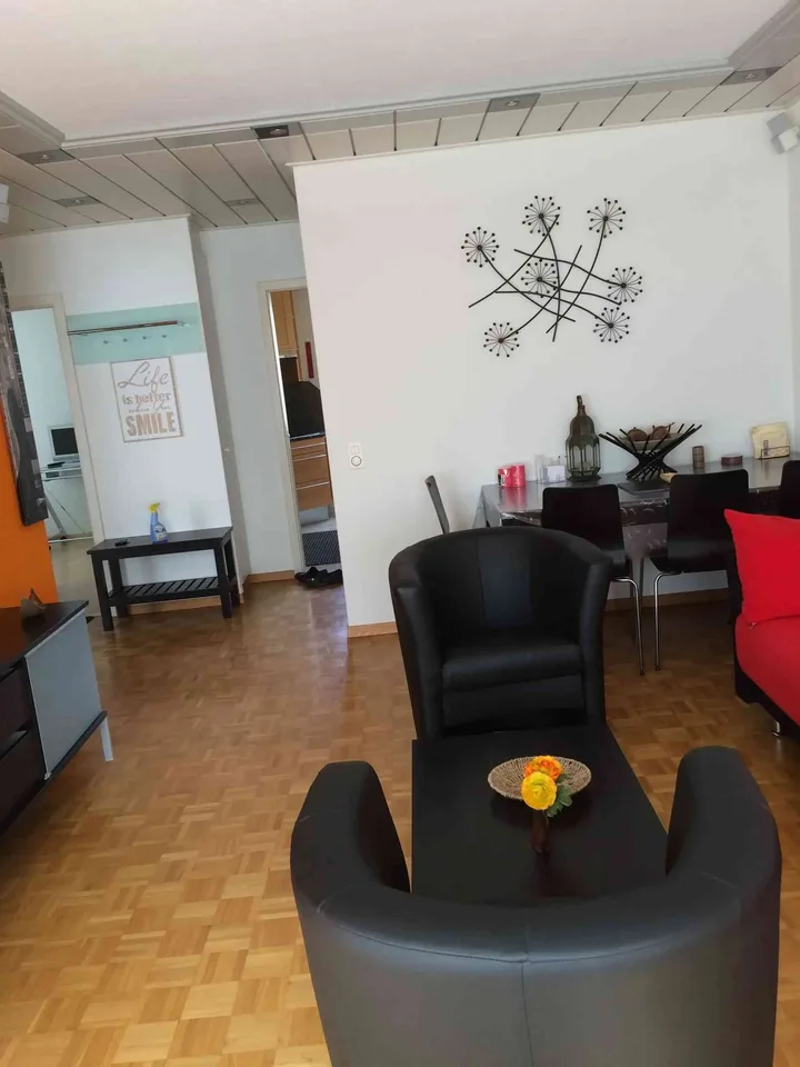 Möblierte 3.5-Zimmer-Wohnung in Glattbrugg