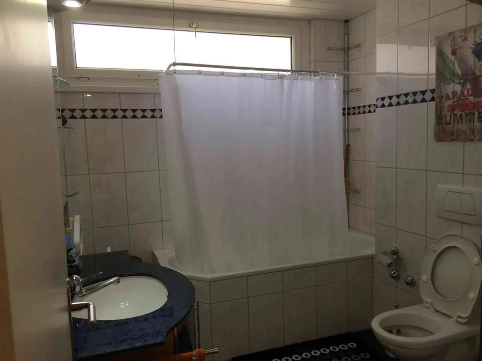 Möblierte 3.5-Zimmer-Wohnung in Glattbrugg