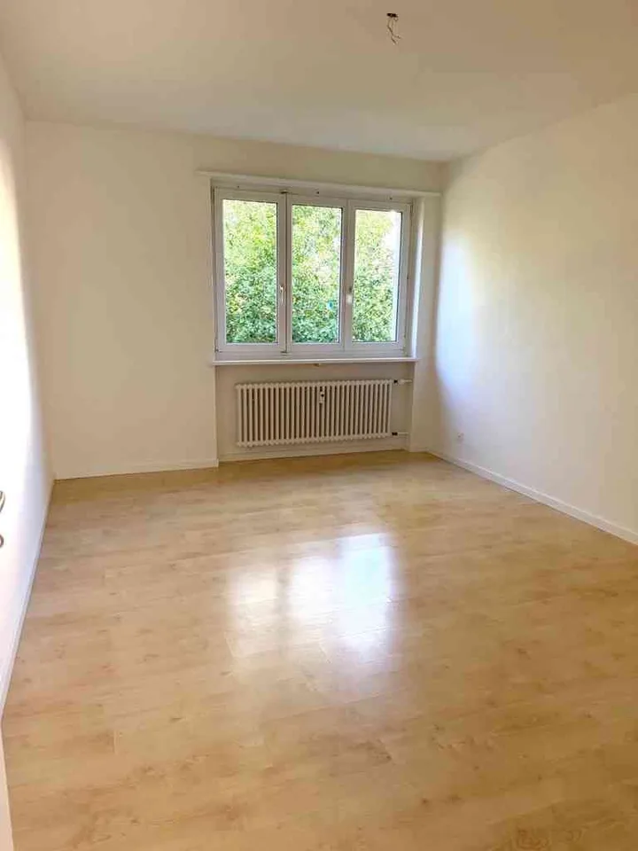 "Helle 4-Zimmer-Wohnung mit Balkon in Gelterkinden – ab sofort"