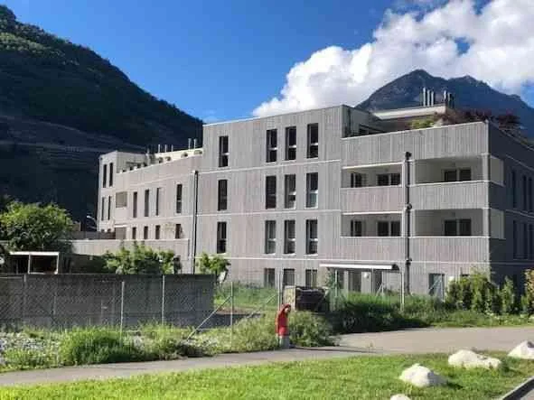 A louer : Appartement 2 ½, 45 m2, CHF 1290.- charges + 1 parc inclus