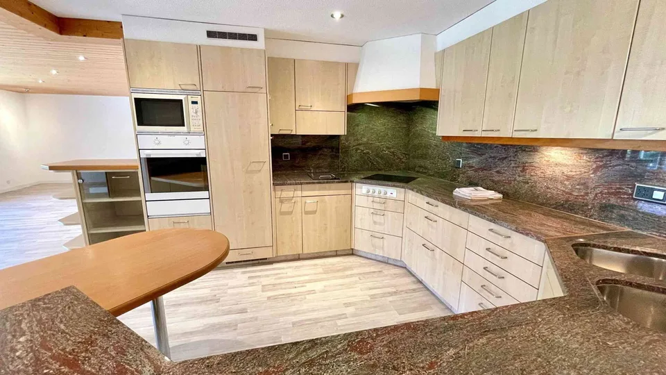 Wohntraum – helle 4,5 -Zimmerwohnung mit lauschigem Sitzplatz