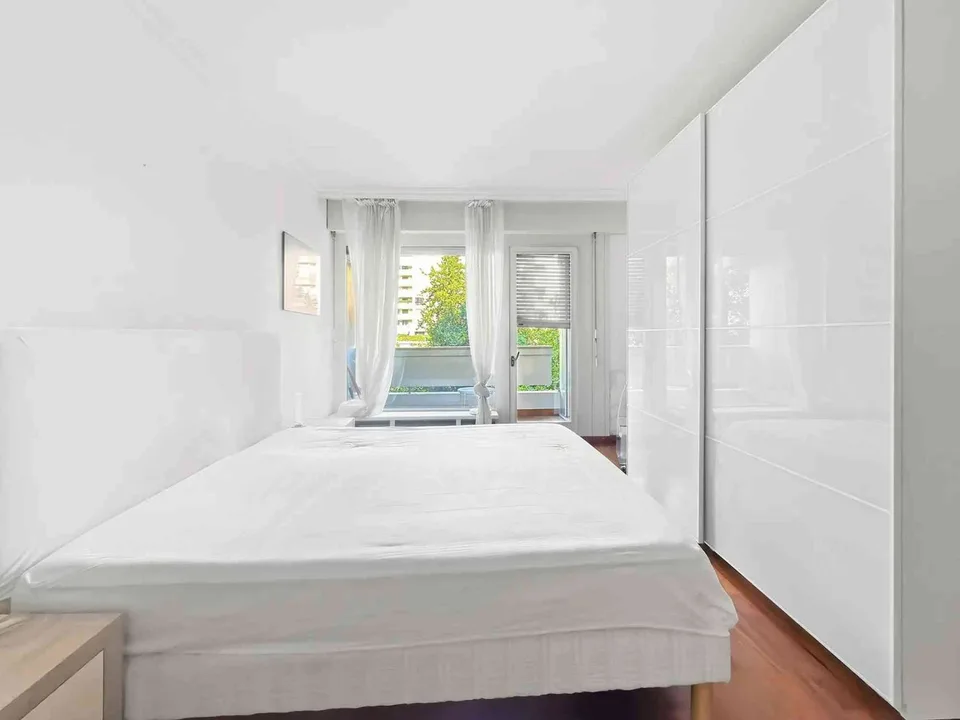 Elegant 3-Room Apartment in Florissant