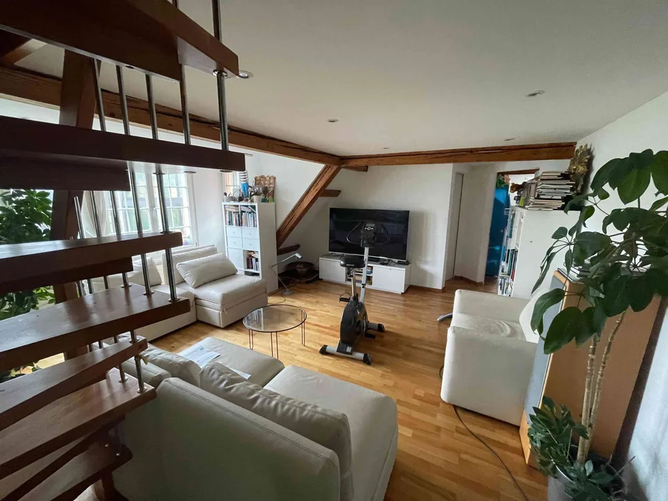 ?? Grosszügige Attika-Maisonette in Wädenswil – ca. 140 m² zur Miete