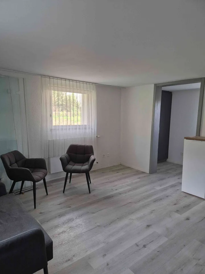 Studio Wohnung mit Terrasse