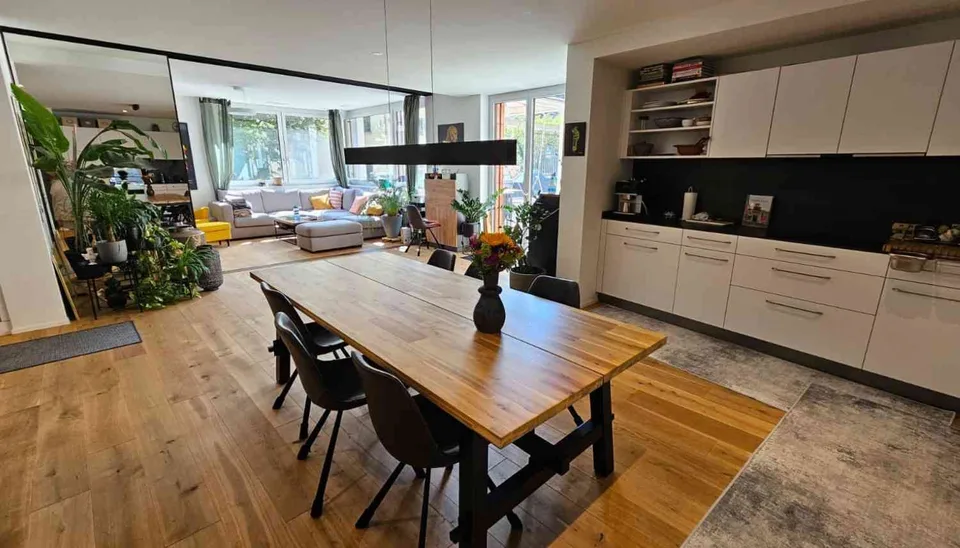 Moderne 3.5-Zimmer-Wohnung mit grosszügiger Terrasse & Garten zentral